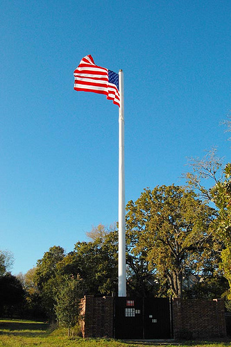 cell-phone-tower-flag-pole